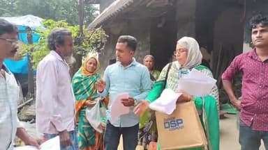 কেশপুর: সারা রাজ্যের পাশাপাশি জেলার কেশপুরে শুরু হয়েছে SIR,সাধারণ মানুষের সহযোগিতা পেয়ে খুশি BLO