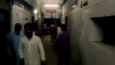 ইসলামপুর: টোটোতে চার্জ করতে গিয়ে একই পরিবারের দুই জনের মৃত্যুর ঘটনাকে কেন্দ্র করে এলাকায় শোকের ছায়া নেমে আসে