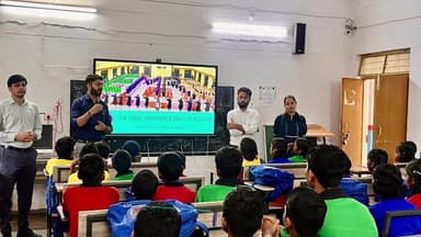 परसवाड़ा: एकलव्य विद्यालय उकवा ने बदली 26 छात्रों की किस्मत, छोटे गाँवों से देश के शीर्ष संस्थानों तक पहुँचे विद्यार्थी