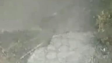 दारव्हा: अखेर प्रशासन जागे; चिखली–मानकोपरा मार्गावरील खड्डे बुजवण्यास सुरुवात