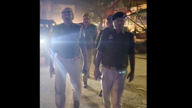 बिलारी: बिलारी के क्षेत्र अधिकारी ने थाना मैनाठेर में पुलिस बल के साथ किया फ्लेग मार्च