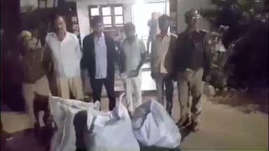 मानिकपुर: थाना मारकुण्डी व ANTF प्रयागराज पुलिस टीम ने 4 अभियुक्तों को 80 किग्रा गांजा, 2 कार और 2 मोबाइल के साथ किया गिरफ्तार