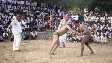 गौरिहार: राज्यमंत्री दिलीप अहिरवार अजीतपुर दंगल में हुए शामिल, खिलाड़ियों का बढ़ाया उत्साह