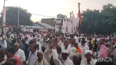 हरसूद: कार्तिक सुदी पूर्णिमा पर संत बुखारदास बाबा मंदिर छनेरा में चढ़ाए निशान, नगर परिषद ने किया भंडारा