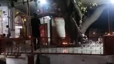 गरौठा: गुरसरांय में देवदिवाली पर सर्वेश्वर मंदिर में भजन संध्या का आयोजन