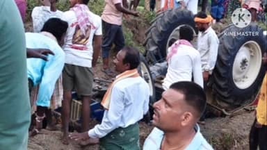 ಕಾರಟಗಿ: ಮರಳು ತುಂಬಿಕೊಂಡು ಹೊರಟಿದ್ದ ಟ್ರ್ಯಾಕ್ಟರ್ ಚಾಲಕನ ನಿಯಂತ್ರಣ ತಪ್ಪಿ ಮಗುಚಿಬಿದ್ದು ಚಾಲಕ ಉಳೆನೂರು ಗ್ರಾಮದಲ್ಲಿ ಸಾವು