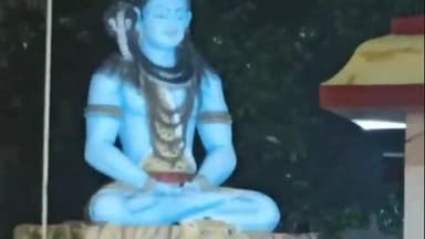 कामठी: अखिल भारतीय विद्यार्थी परिषद कामठीतर्फे कार्तिक पौर्णिमेला महादेव घाट येथे भव्य गंगा आरती आणि दीपोत्सव