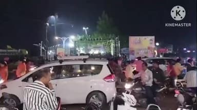 छिंदवाड़ा: छिंदवाड़ा: छोटा तालाब के पास कार्तिक पूर्णिमा पर लगा लंबा जाम, लोग परेशान, पुलिस पहुंची