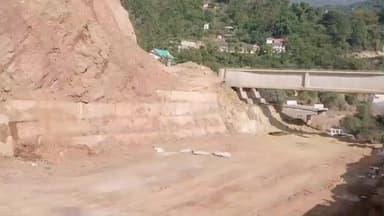 पधर: सरकारी संपत्ति के नुकसान को लेकर कंपनी के खिलाफ हो FIR, महेंद्र गुलेरिया