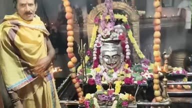 హవేలీ ఘన్పూర్: సిద్ది రామేశ్వర దేవాలయంలో కార్తీకదీపోత్సవం ,ఆకాశదీపం :
ఆలయ పూజారి గోవిందు మహారాజ్.