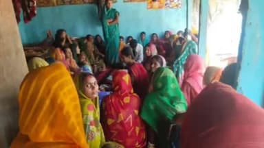 मरौना: बिहार चुनाव के मद्देनज़र मरौना प्रखंड में मतदाता जागरूकता रैली का आयोजन किया गया