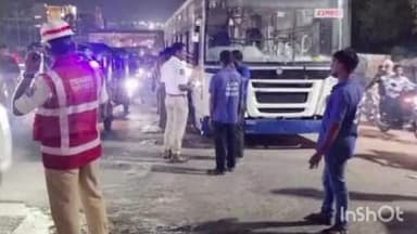 రాజేంద్రనగర్: రాజేంద్రనగర్ ట్రాఫిక్ పోలీస్ పరిధిలో ఓ బస్సు బ్రేక్ డౌన్
