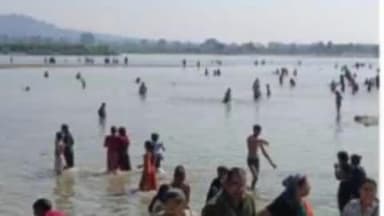 पूर्णागिरि: कार्तिक पूर्णिमा पर शारदा घाटों में आस्था का सैलाब, हजारों श्रद्धालुओं ने लगाई डुबकी