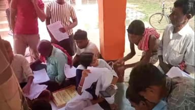 মঙ্গলকোট: SIR-এর কার্যক্রম শুরু হতেই ফর্ম বিলি শুরু করেছেন BLO-রা, মঙ্গলকোটের একাধিক সহায়তা কেন্দ্র পরিদর্শন করলেন বিধায়ক