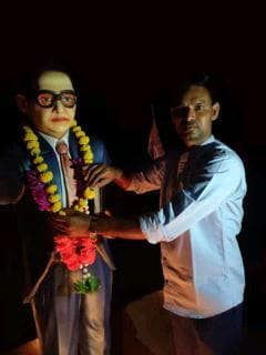 *लक्ष्य के आधे रास्ते जाने के बाद*
*वापस ना लौटे क्योंकि,*
*वापस आने के लिए भी आपको*
*आधा रास्ता तय करना पड़ेगा..!*