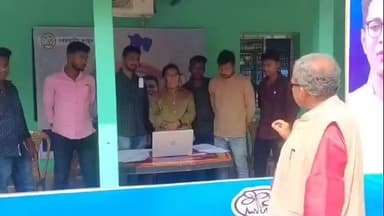 সবং: সবংয়ে এস আই আর নিয়ে তৈরি হওয়া তৃণমূলের সহায়তা ক্যাম্প পরিদর্শন করলেন সেচমন্ত্রী মানস রঞ্জন ভূঁইয়া