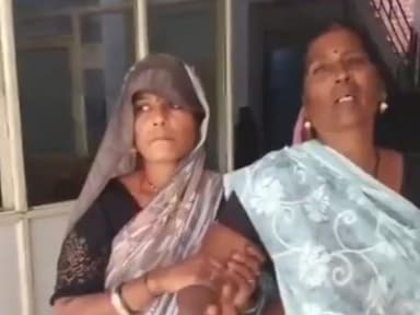 सुठालिया: सुठालिया में अतिक्रमण हटाने गए दल के सामने महिला ने खाया सल्फास, अस्पताल में भर्ती