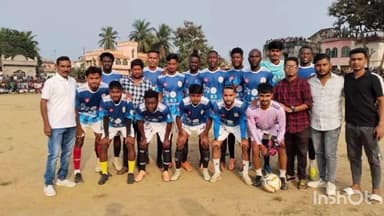 মেজিয়া: মেজিয়া ব্লক তৃণমূলের তরফে
MP কাপ 2025 এর ১ম সেমি ফাইনাল খেলা অনুষ্ঠিত হল মেজিয়ায় হাইস্কুল ময়দানে