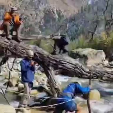 सांगला: SDRF की टीम को एवरेस्टर अमित नेगी और प्रद्युम्न नेगी दे रहे विशेष प्रशिक्षण, वीडियो आया सामने