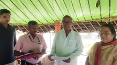 সাগর: সুন্দরবন উন্নয়ন মন্ত্রীর বাড়িতে এনুমারেশন ফর্ম নিয়ে হাজির বিএলও