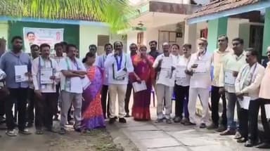 వైద్య కళాశాల ప్రైవేటీకరణకు వ్యతిరేకంగా మాకనపాలెంలో వైసీపీ శ్రేణుల నిరసన