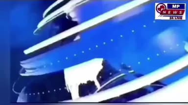 पालक महासंघ की शिकायत के बाद हटाया गया शराब का बोर्ड