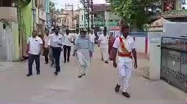 குமாரபாளையம்: பாவடிதோப்பில் வாக்காளர் பட்டியல் சிறப்பு தீவிர திருத்தம் நடைபெறும் பகுதியை மாவட்ட ஆட்சியர் கள ஆய்வு மேற்கொண்டார்