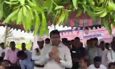 ధరూర్: ధరూర్ మండల కేంద్రంలోని వరి ధాన్యం కొనుగోలు కేంద్రాన్ని ప్రారంభించిన జిల్లా కలెక్టర్ సంతోష్