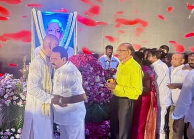 జగిత్యాల: మాజీ మంత్రి MLA హరీష్ రావు తండ్రి సత్యనారాయణ దశదిన కర్మ కార్యక్రమంలో పాల్గొన్న జగిత్యాల జిల్లా BRS పార్టీ అధ్యక్షుడు