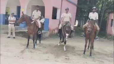 कोईलवर: बिहार विधानसभा चुनाव को लेकर कोईलवर प्रखंड के दियारा क्षेत्र में ड्रोन से की जा रही पुलिस की निगरानी