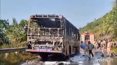 పాచిపెంట మండలం రొడ్డవలస వద్ద ఆర్టీసీ బస్సులో చెలరేగిన మంటలు