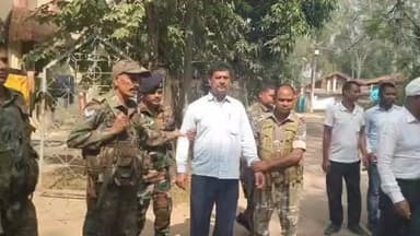 मेदिनीनगर (डालटनगंज): पलामू एसीबी ने लातेहार जिप के बड़े बाबू को ₹65 हजार घूस लेते गिरफ्तार किया, न्यायिक हिरासत में भेजा