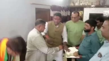 महाराजपुर: गढ़ीमलहरा पहुंचे मंत्री लखन पटेल और राज्यमंत्री दिलीप अहिरवार, कार्यकर्ताओं ने किया स्वागत