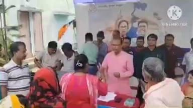 বিষ্ণুপুর ২: বাখরাহাট অঞ্চল তৃণমূল কংগ্রেসের পক্ষ থেকে বাংলার ভোটার রক্ষা সহায়তা শিবিরের আয়োজন করা হয় উপস্থিত ছিলেন নবকুমার বেতাল