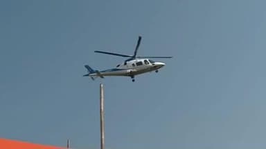 मोदनगंज: घोसी में केंद्रीय मंत्री का हेलीकॉप्टर भीड़-भाड़ वाले इलाके में उतरा, अफरातफरी मची