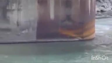 भटवाड़ी: तिलोथ पुल से एक नेपाली मूल के व्यक्ति का नदी में कूदने का वीडियो सामने आया