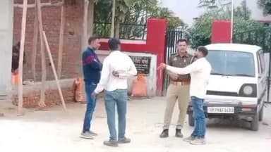 लखीमपुर: ज्ञानपुर गांव के बाहर तालाब के किनारे पेड़ से लटकता मिला लापता किशोर का शव, क्षेत्र में फैली सनसनी