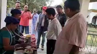 मनोहरपुर: बीआरसी में चरवाहा स्कूल के प्रांगण में प्रखंड स्तरीय कुकिंग प्रतियोगिता का आयोजन