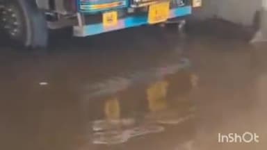 भितरवार: कल्याणी अंडर ब्रिज पर ट्रक फंसा, यातायात बाधित, पुलिस ने खुलवाया जाम