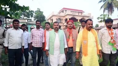 बरहरा: बड़हरा प्रखंड बनमनखी विधानसभा क्षेत्र के ओरही सुखासान रामभज्जू टोला सहित अन्य जगहों पर किया भाजपा प्रत्याशी ने भ्रमण