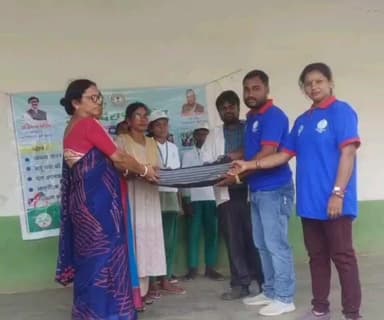 पाकुड़: आयुष विभाग द्वारा पाकुड़ जिले के मध्य विद्यालय के 10 छात्रयेछात्रा को योग मित्र के रूप में हुआ चयन #pakur #yoga