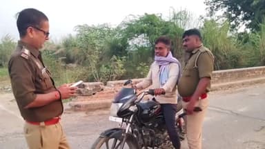 मंझनपुर: कौशाम्बी में मंझनपुर समेत विभिन्न थाना क्षेत्रों में चला यातायात माह अभियान, 2000 वाहनों की जांच, 135 का ई-चालान