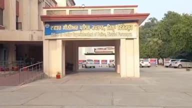 ਮਖੂ: ਮੇਨ ਬਾਜ਼ਾਰ ਬੇਕਰੀ ਵਾਲੀ ਦੁਕਾਨ ਵਿਖੇ ਨੌਜਵਾਨ ਦੀ ਕੁੱਟਮਾਰ ਕਰਨ ਤੇ ਪੁਲਿਸ ਨੇ ਛੇ ਹਮਲਾਵਰਾਂ ਖਿਲਾਫ ਕੀਤਾ ਮਾਮਲਾ ਦਰਜ