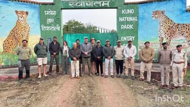 कराहल: दक्षिण अफ्रीकी प्रतिनिधिमंडल कूनो पहुंचा, चीता संरक्षण प्रयासों की सराहना की और प्रोजेक्ट का जायजा लिया