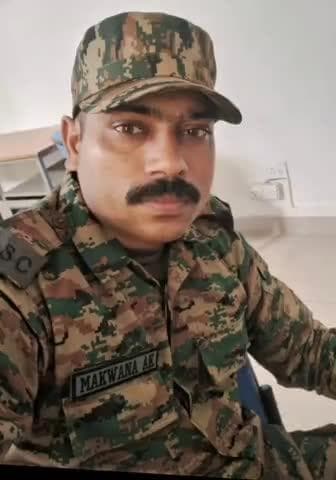 ઘોઘા: ઘોઘા તાલુકાના ભીકડા ગામના વતની અને ભારતીય સેનામાં ફરજ બજાવતા અશોકભાઈ કાનજીભાઈ મકવાણા શહીદ થતા ભીકડા ગામમાં સોકનો માહોલ