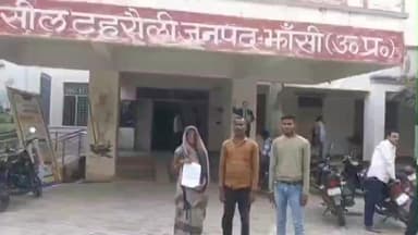 टेहरोली: बमनुआ में खाद लेने पहुंची महिला ने सचिव पर धक्का देकर हटाने का आरोप लगाया