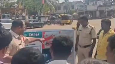 టెక్కలి: ఆటో డ్రైవర్లు మత్తు పదార్థాలకు దూరంగా ఉండాలన్న టెక్కలి సీఐ విజయ్ కుమార్