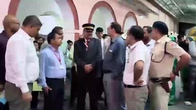 चिड़ावा: चिड़ावा पहुंचे उत्तर पश्चिम रेलवे जयपुर मंडल के डीआरएम रवि जैन ने प्लेटफार्म की ऊंचाई बढ़ाने का दिया आश्वासन