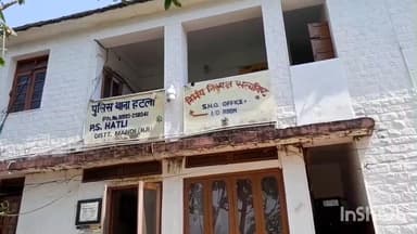 बल्दवाड़ा: बलहडा में दुकान से अवैध देशी शराब की बरामदगी