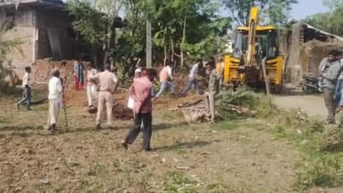 अकलेरा: बांसखेड़ा में आम रास्ते और श्मशान भूमि से अतिक्रमण को प्रशासन ने JCB मशीन से हटाकर कराया अतिक्रमण मुक्त